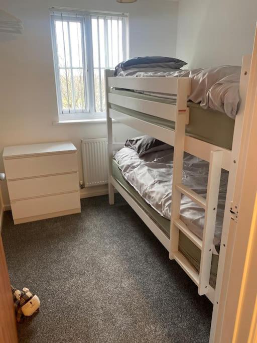Lovely 2Nd Floor 2 Bed Flat Sleeps 4 Doncaster Exterior photo